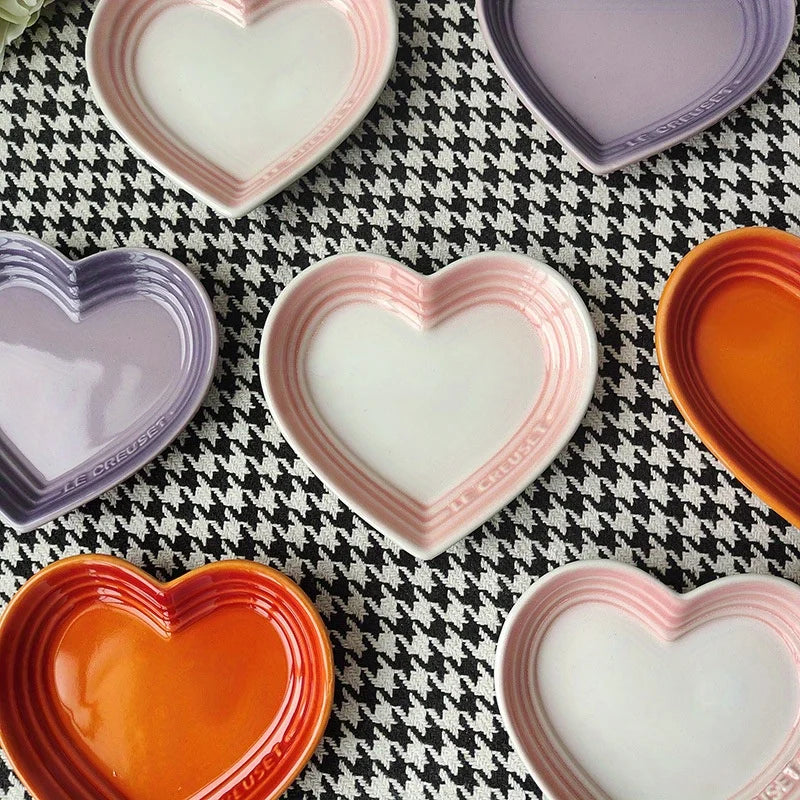 Heart Shaped Anti Vomiting Pet Bowl - Stress Free Feeding