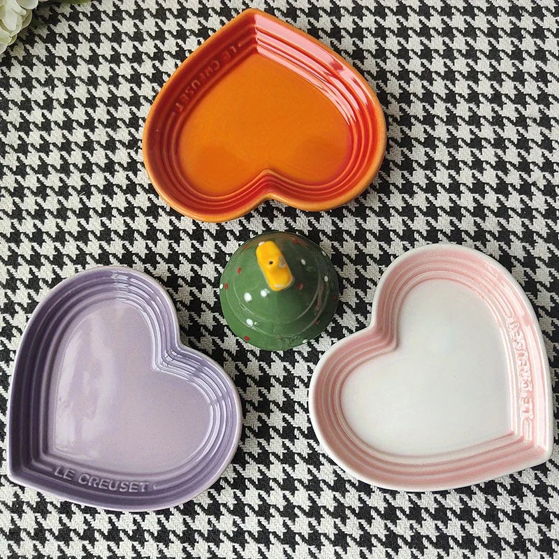 Heart Shaped Anti Vomiting Pet Bowl - Stress Free Feeding