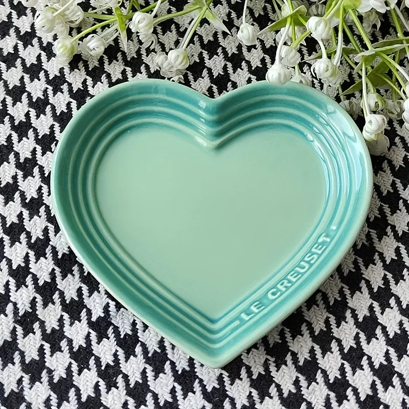 Heart Shaped Anti Vomiting Pet Bowl - Stress Free Feeding
