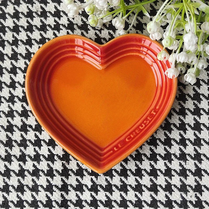 Heart Shaped Anti Vomiting Pet Bowl - Stress Free Feeding